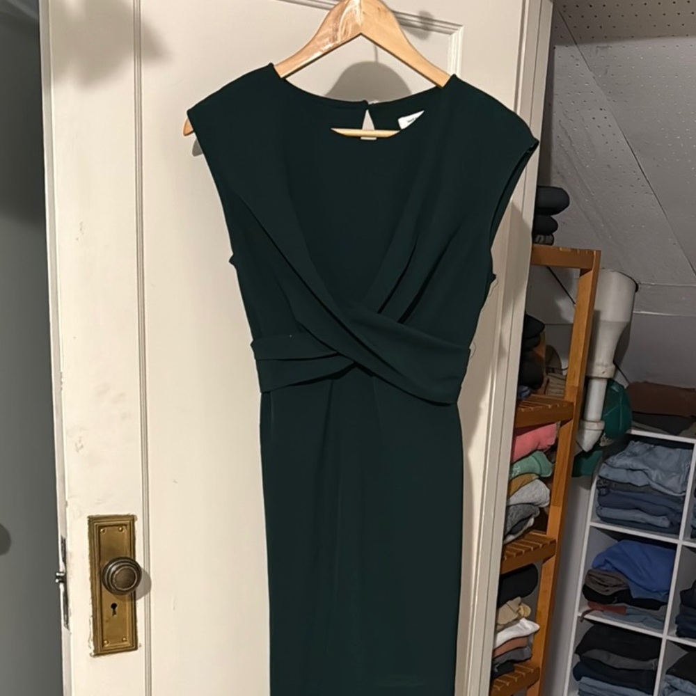 Elegant Green Sleeveless Dress - Max Studio